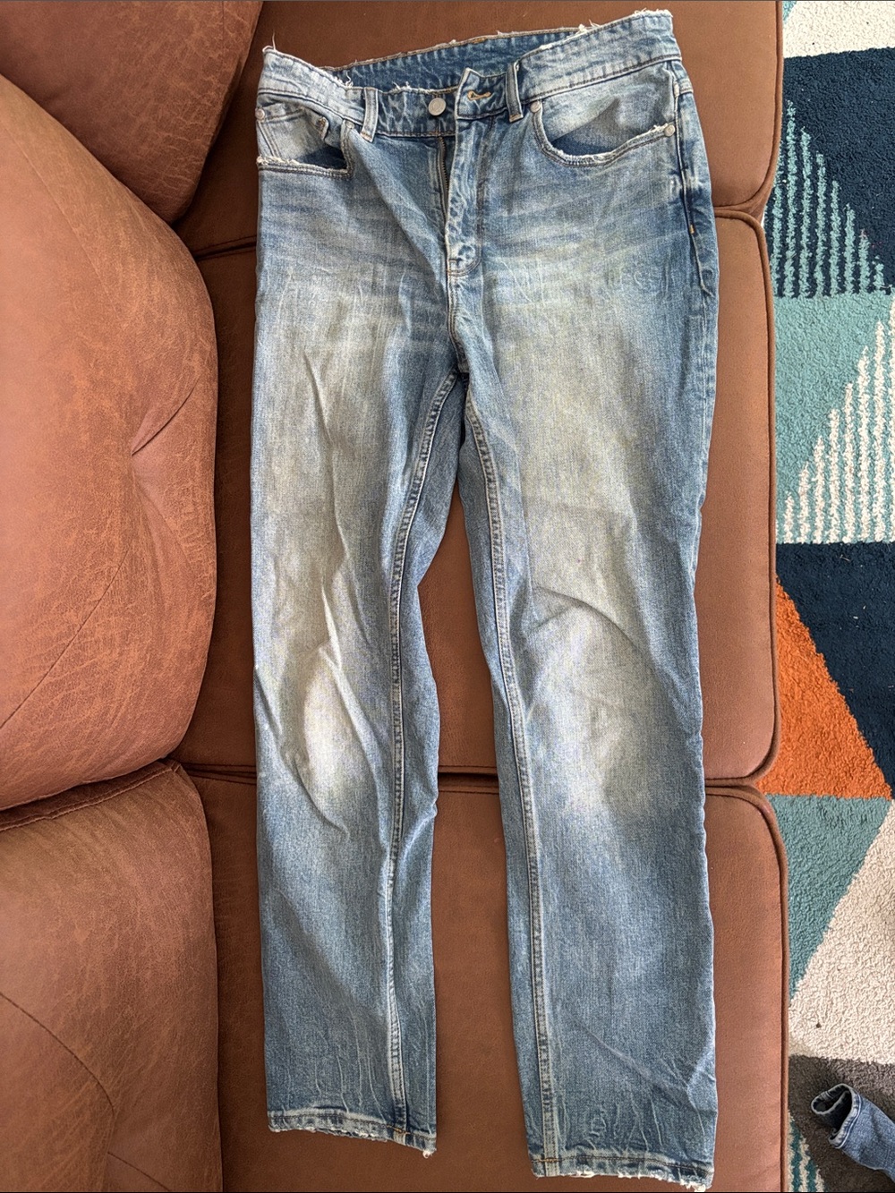 Le Via Women's Straight Jeans in Light Blue Wash